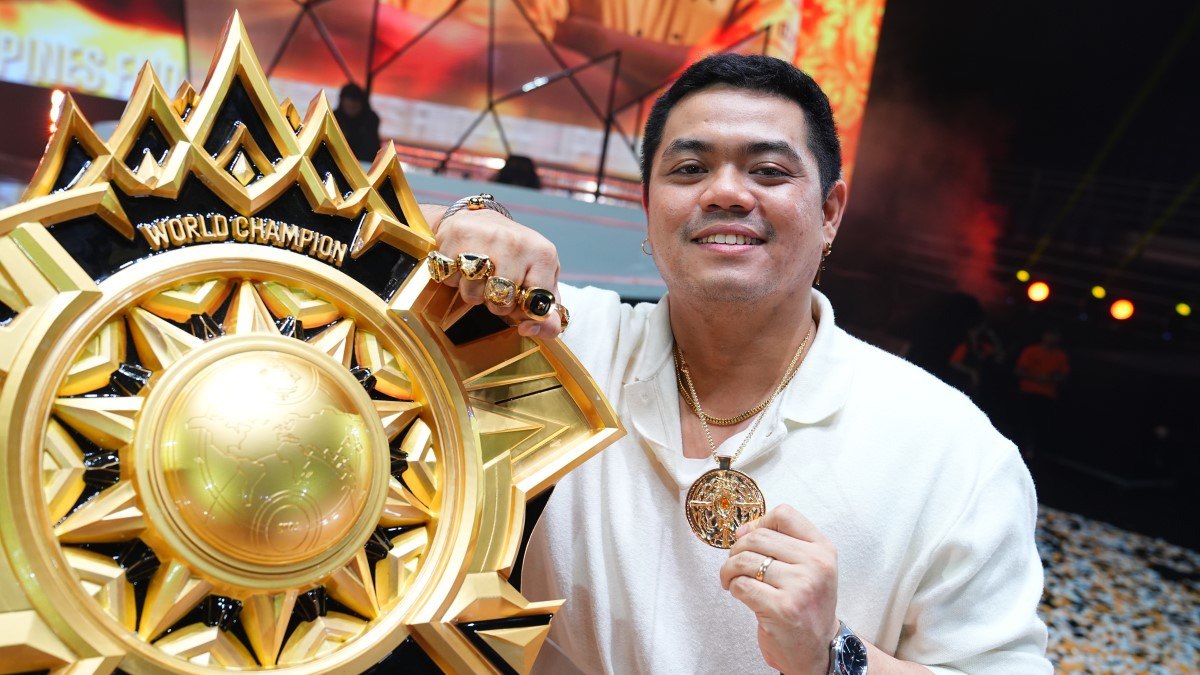 Peran penting coach dan analis dalam meraih juara dunia mlbb