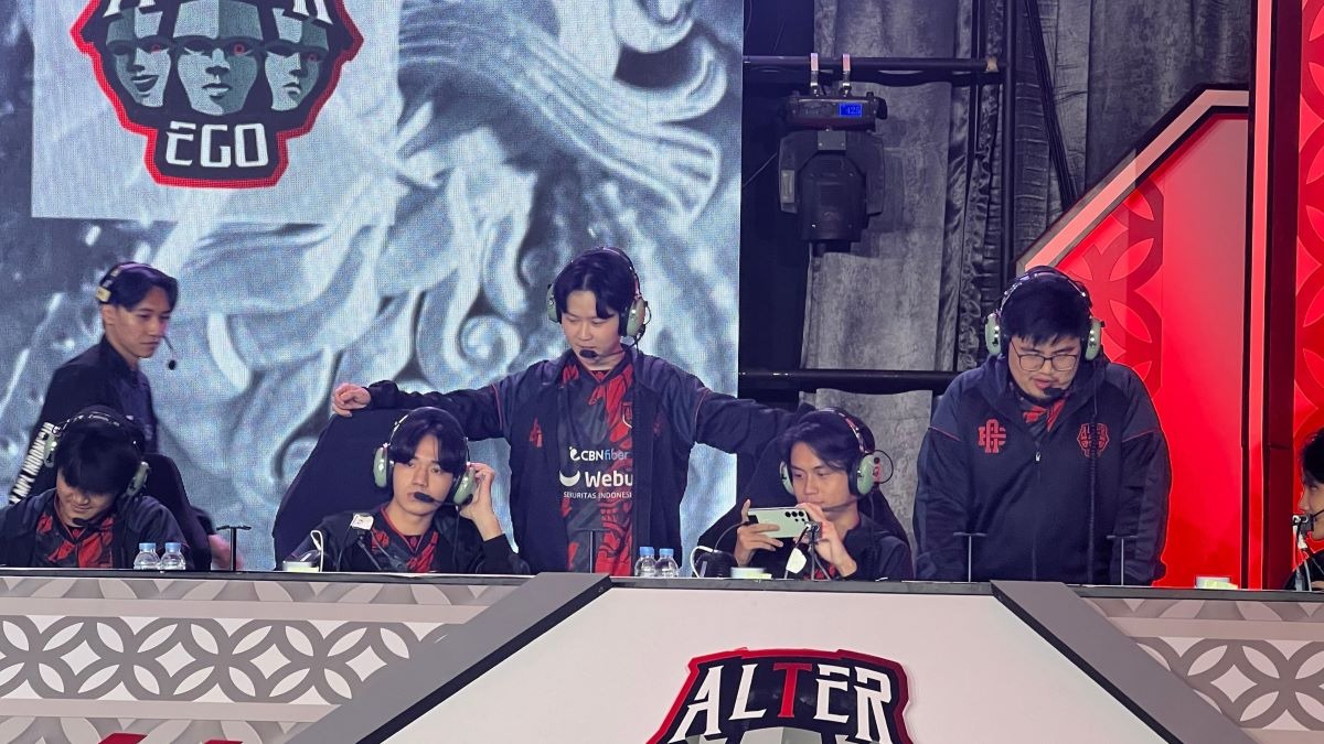 Tugas Coach Sebagai Taktisi Analis dalam Tim esports