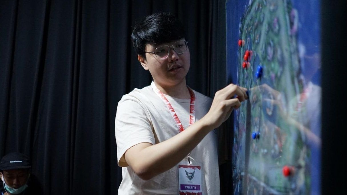 Peran Coach dalam Rotasi dan Pemain Cadangan mlbb