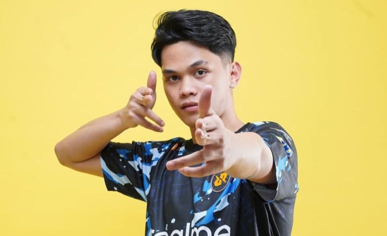 Pemain Cadangan Menjadi Gold Laner Mekanik paling Rapi di Asia