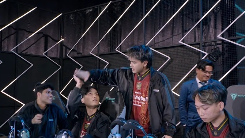 Alter Ego tampil begitu perkasa dan “jaya” di panggung M7 kali ini